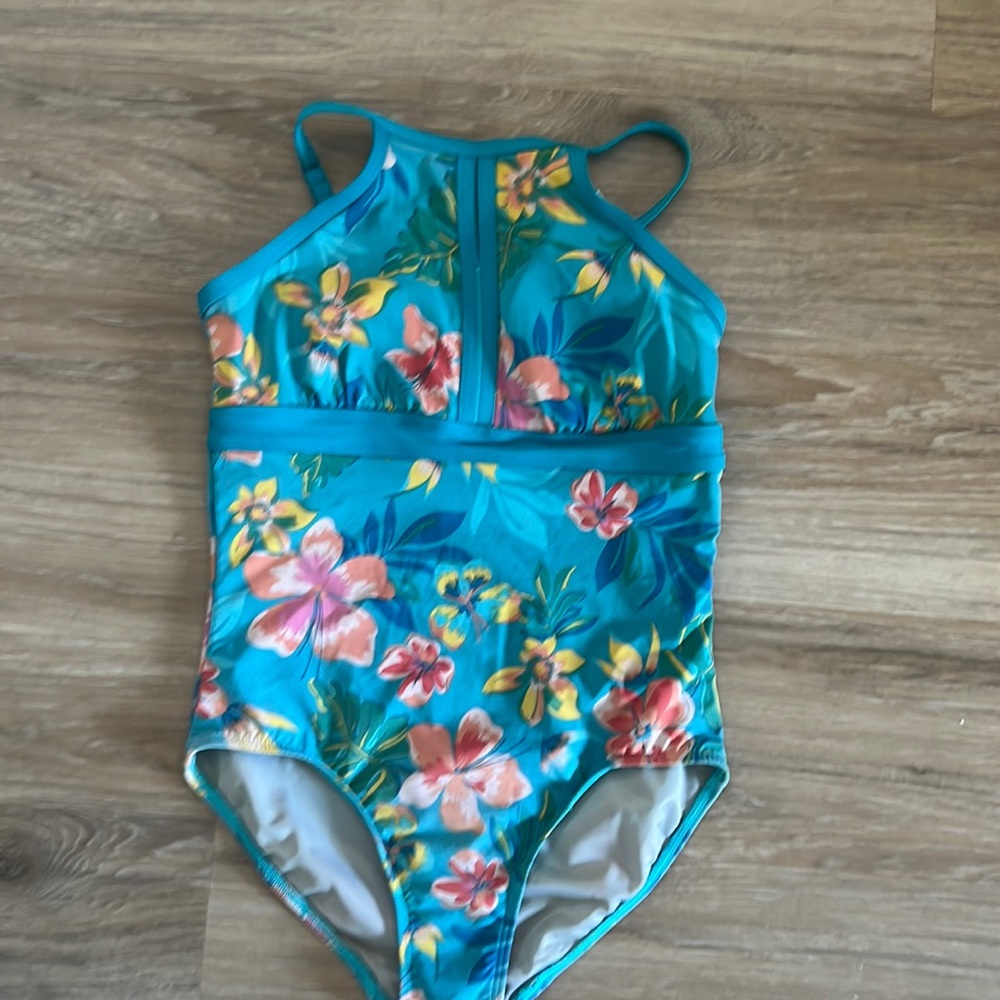 Lands End one piece swimsuit high chest bathing suit